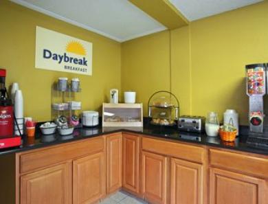 Days Inn By Wyndham Torrington Restaurant foto